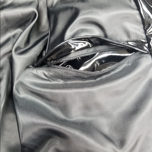 Authentic Solo Unisex BOB Puffer Jacket - Picture 5 of 7